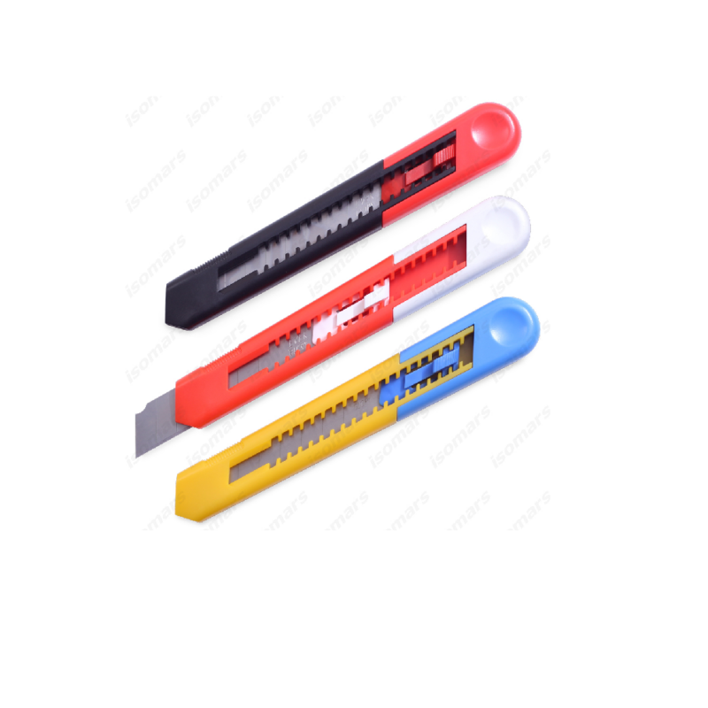 Isomars Cutter Knife 18mm Plastic