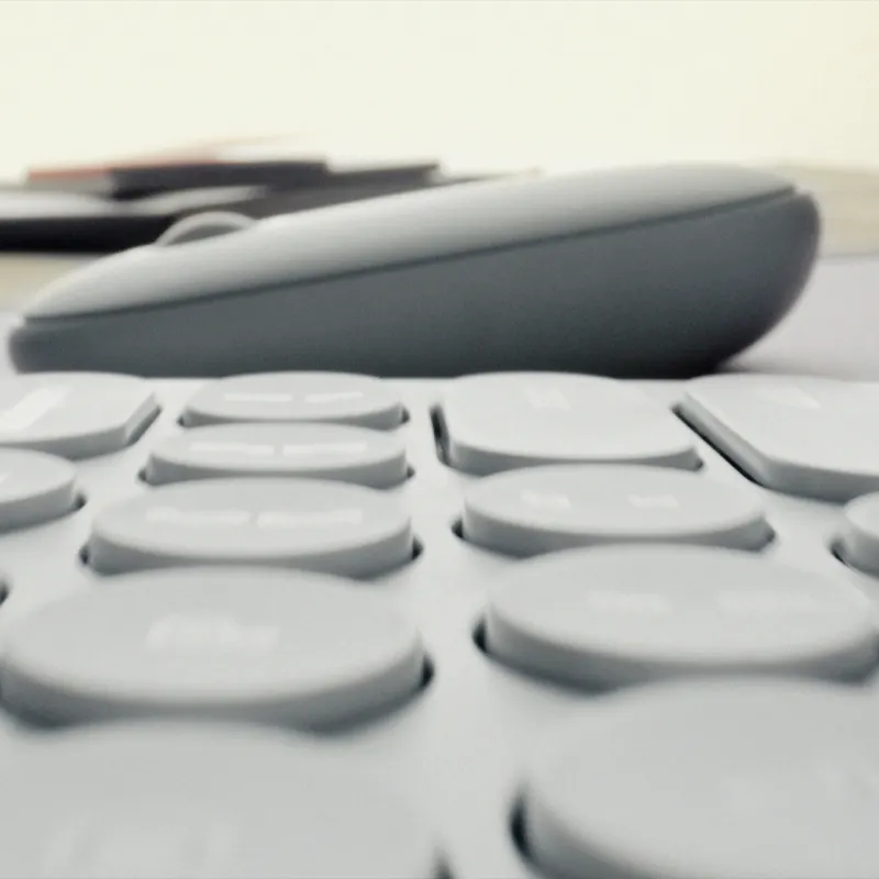 Logitech Pebble 2 a slim wireless keyboard and mouse set