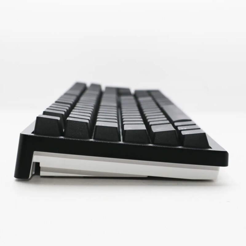 Ducky Keyboard Zero 6108 100% Mechanical Wireless Keyboard; RGB; USB 2.0 / 2.4GHz / BT – Cherry MX2A Red switches.